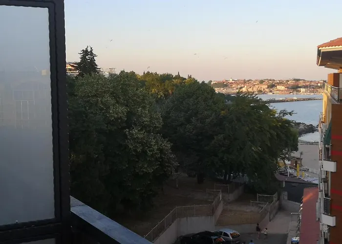 South Διαμέρισμα Νεσέμπαρ